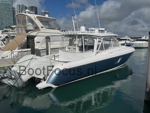 Intrepid 407 Cuddy beoordelingen en specificaties